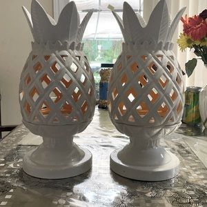 Pineapple candle holders set